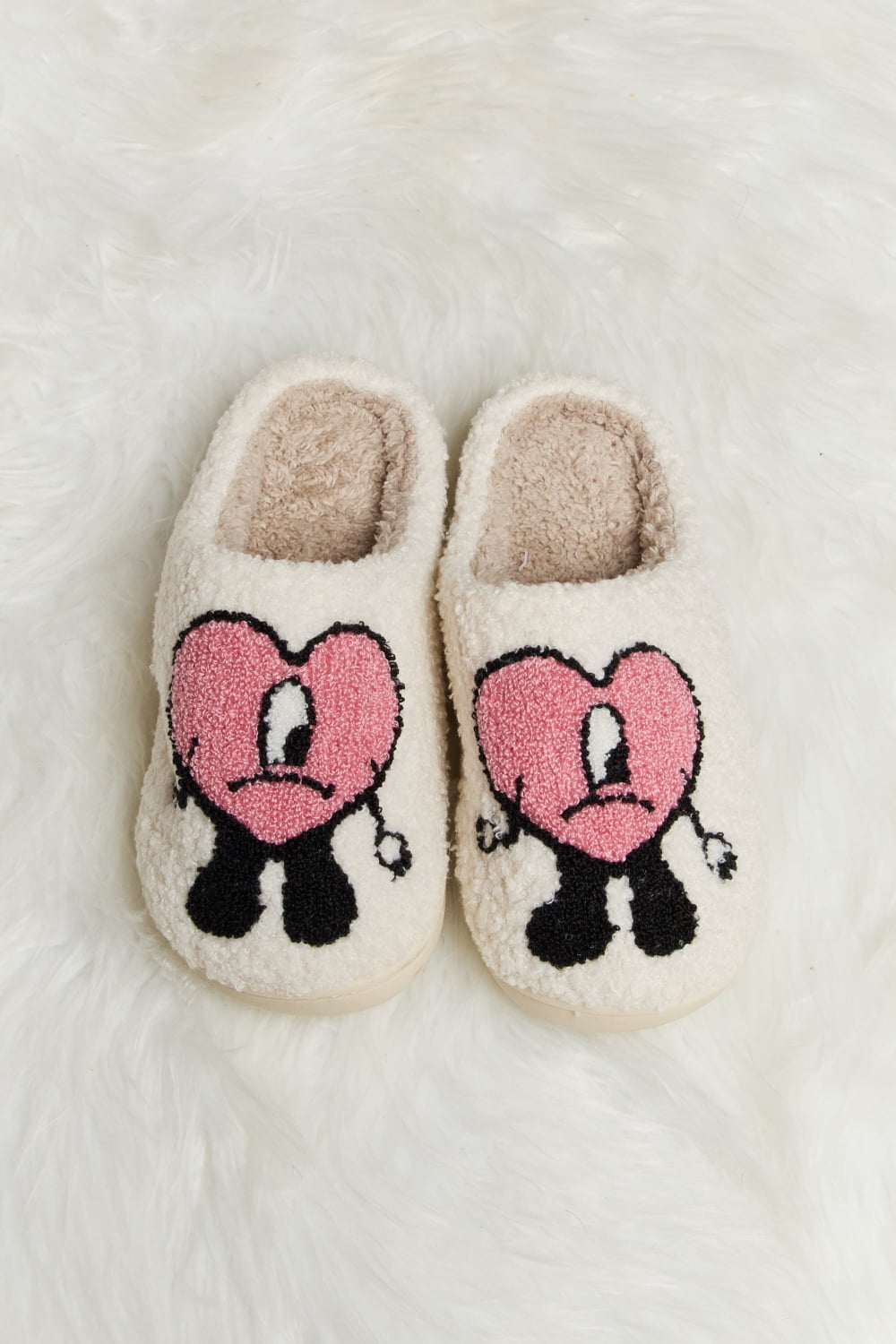 Melody Love Heart Print Plush Slippers round toe